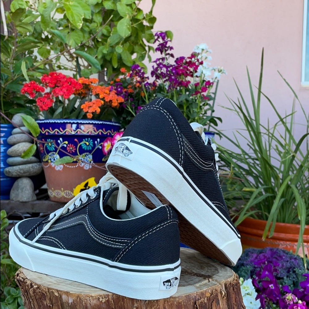 NIB Black Old Skool Vans Sz 8 - Picture 6 of 16